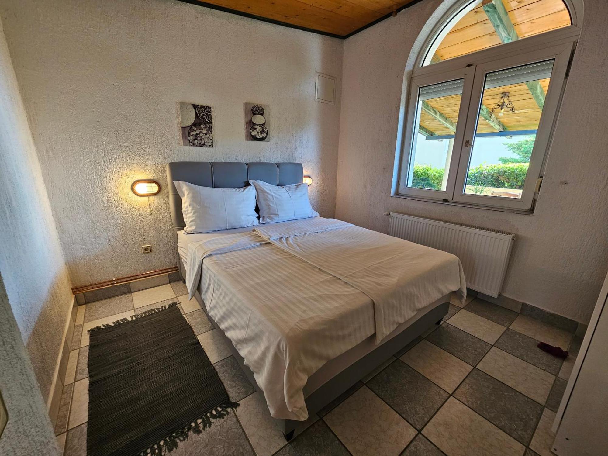 Apartmani Sanja Klenovica Eksteriør billede